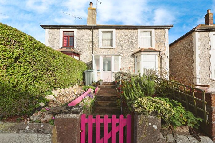 1 Bedroom Flat For Sale In Lowtherville Road, Ventnor, Isle Of Wight, PO38