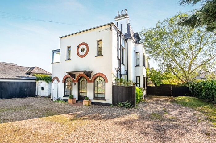 3 Bedroom Flat For Sale In Burnham House, Sunningdale, SL5