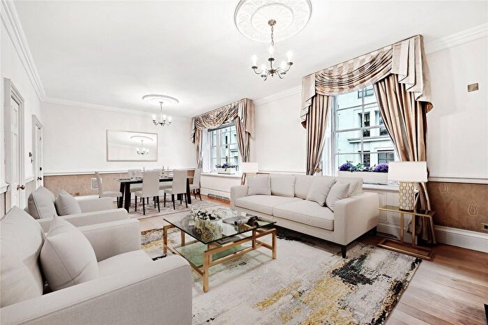 2 Bedroom Flat To Rent In King Street, London, SW1Y