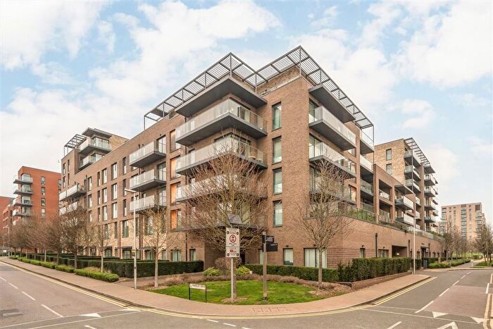2 Bedroom Flat To Rent In Handley Drive, Kidbrooke, SE3
