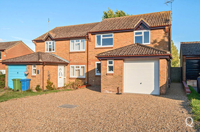 3 Bedroom Semi-Detached House For Sale In Drakes Close, Upchurch, Sittingbourne, Kent, ME9