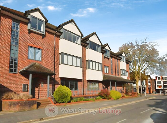 2 Bedroom Apartment To Rent In Globe House, West Byfleet, KT14