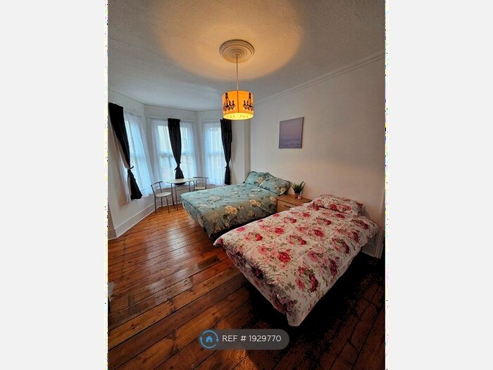 1 Bedroom Property To Rent In Lordship Lane, London, N22