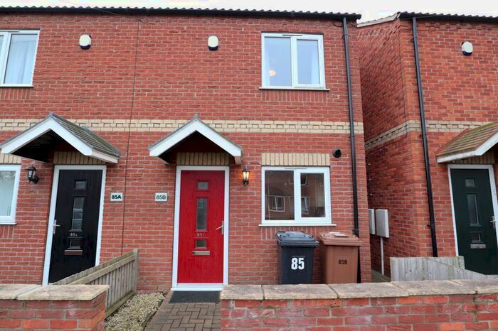 2 Bedroom Semi-Detached House To Rent In Queen Elizabeth Road, Lincoln LN1