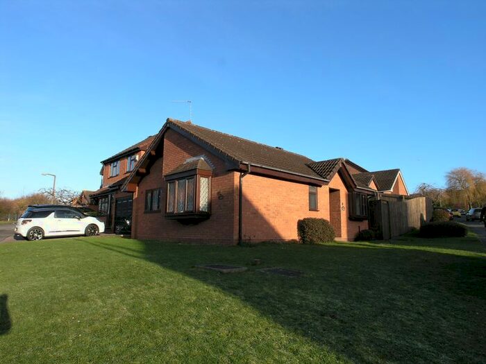 2 Bedroom Detached Bungalow To Rent In The Springs, Cradley Heath, B64