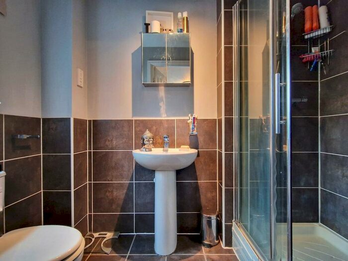 4 Bedroom Detached House For Sale In Butler Drive, Lidlington, Bedfordshire, MK43