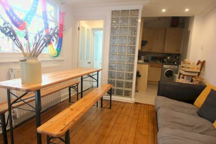 5 Bedroom Terraced House To Rent In Leighton Road, Kentish Town, NW5
