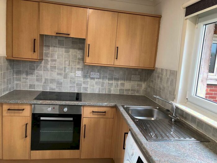 1 Bedroom Flat To Rent In Tournai Path, Blantyre, G72