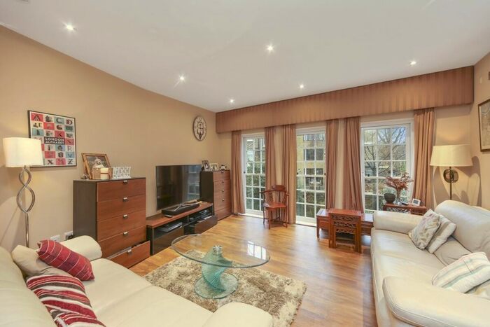 4 Bedroom End Of Terrace House To Rent In Feathers Place, London, SE10