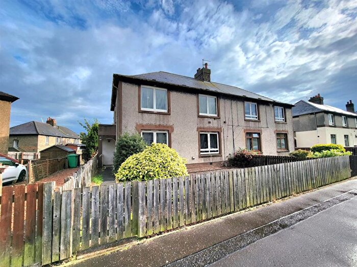 2 Bedroom Flat To Rent In Den Walk, Buckhaven, Leven, KY8
