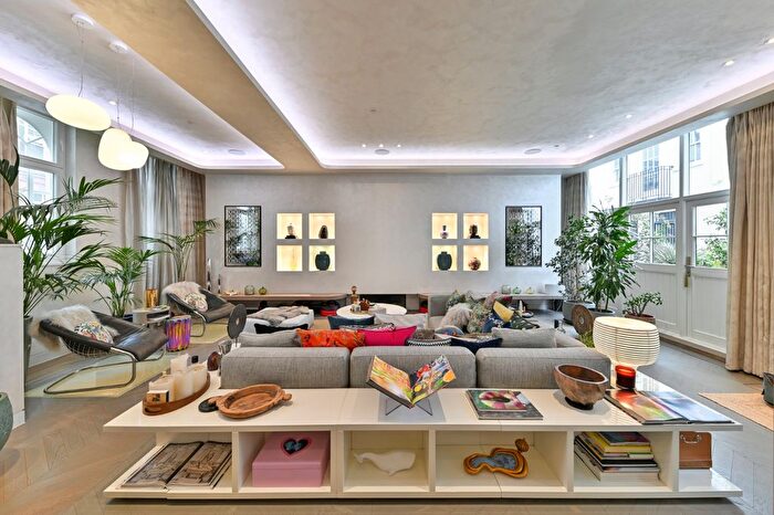 4 Bedroom Terraced House For Sale In Bolton Gardens, South Kensington, London, SW5