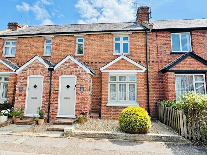 2 Bedroom Terraced House To Rent In Compton Terrace, Wallingford, OX10