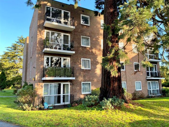 2 Bedroom Flat For Sale In Gresley Court, Hawkshead Road, Potters Bar, EN6