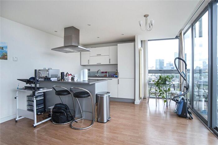 1 Bedroom Apartment To Rent In Stainsby Road, London, E14