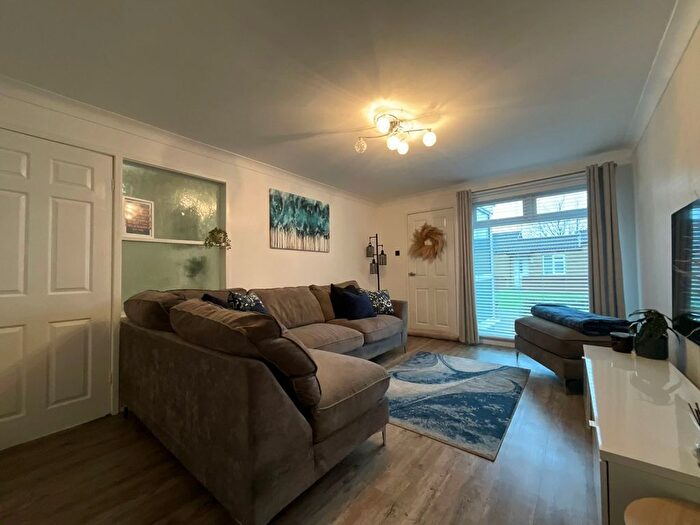 2 Bedroom Flat For Sale In Hereford Way, Jarrow, NE32