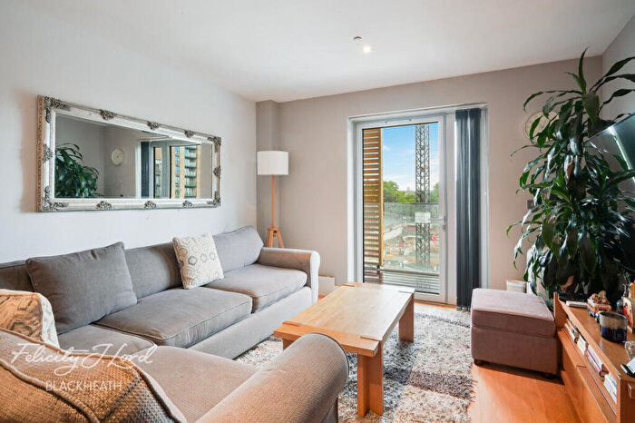 2 Bedroom Apartment For Sale In Love Lane, Woolwich, SE18