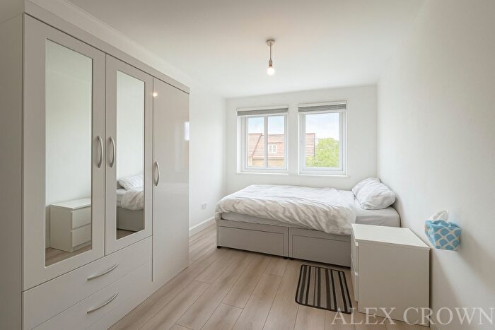 Studio To Rent In Ordnance Road, Enfield, EN3