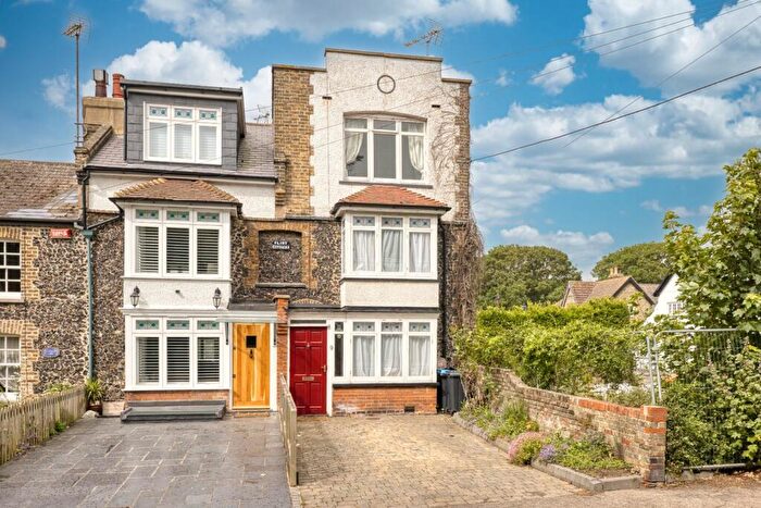 4 Bedroom Semi Detached House For Sale In Nelson Place, Broadstairs, Kent, CT10