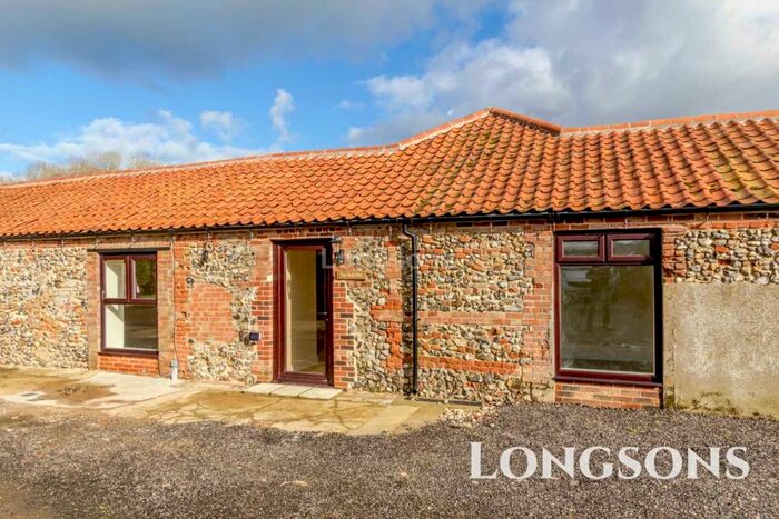 1 Bedroom Barn Conversion To Rent In Main Road, Little Fransham, NR19