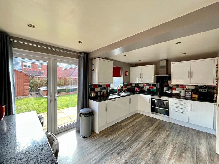 4 Bedroom Detached House For Sale In Steatite Way, Stourport-On-Severn, DY13