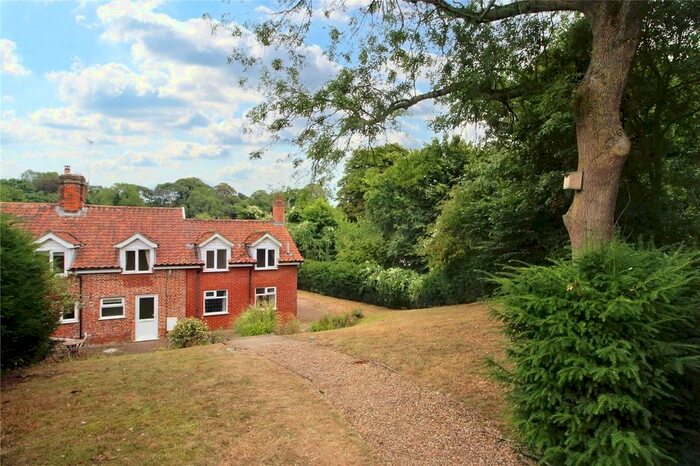 4 Bedroom Semi-Detached House For Sale In The Common, Shotesham St. Mary, Norwich, Norfolk, NR15