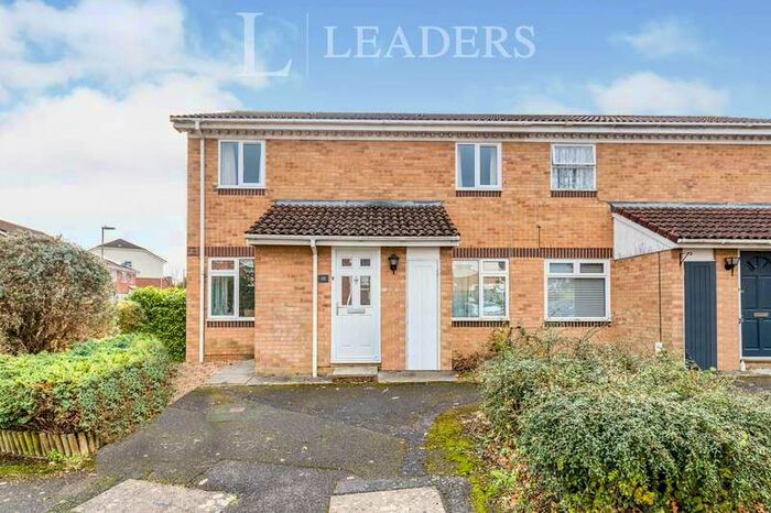 2 Bedroom Flat To Rent In Carisbrook Green, PO13