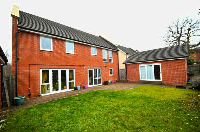 5 Bedroom Detached House To Rent In Mills Chase, Bracknell, RG12