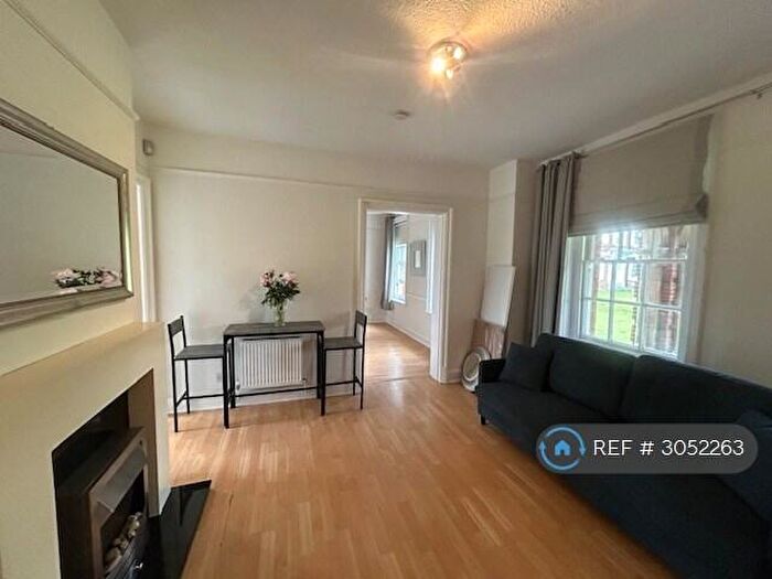 1 Bedroom Flat To Rent In Geffery Court, London, SE9