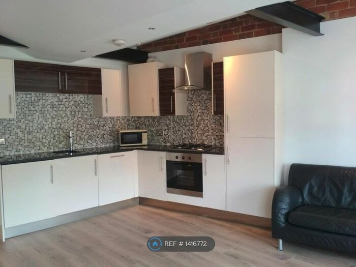 1 Bedroom Flat To Rent In Oswald House, Reading, RG1