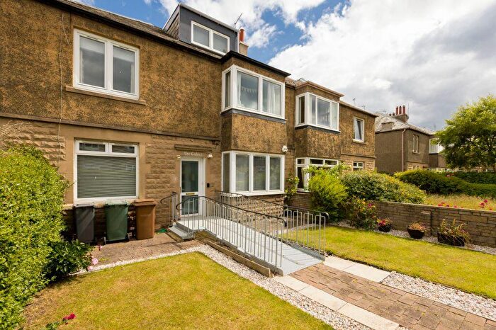 2 Bedroom Flat For Sale In Stevenson Grove, Edinburgh, EH11