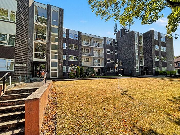 2 Bedroom Flat For Sale In Brooklands Road, Crumpsall, M8