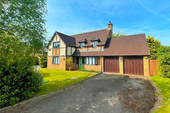 4 Bedroom Detached House For Sale In Detached | St Arvans, NP16