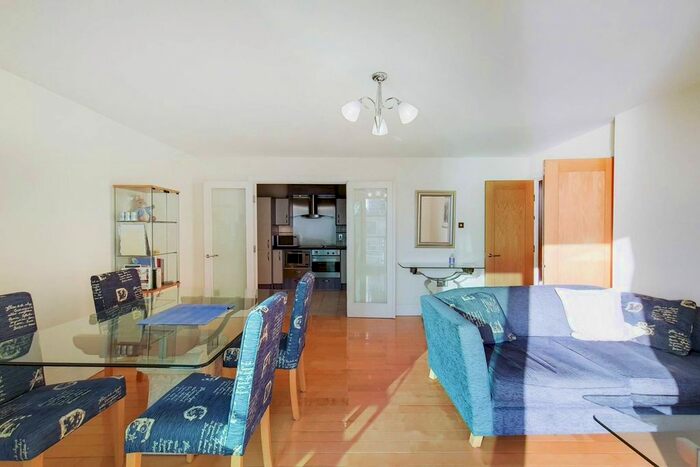 2 Bedroom Flat To Rent In St. George Wharf, Vauxhall, London, SW8