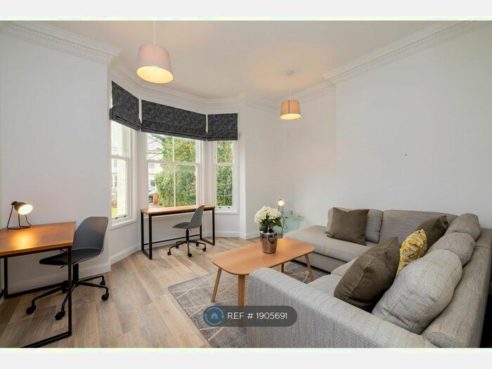 2 Bedroom Flat To Rent In Leam Terrace, Leamington Spa, CV31