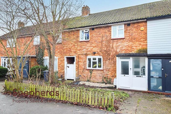3 Bedroom Terraced House For Sale In Hillview Gardens, Cheshunt, EN8