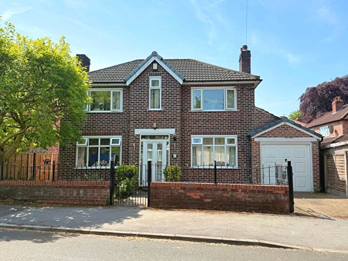 3 Bedroom Detached House For Sale In Leith Avenue, Sale, M33