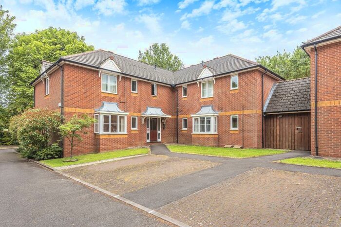 1 Bedroom Apartment To Rent In The Sycamores, Headington, OX3