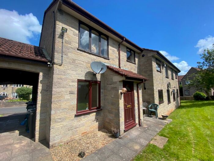 1 Bedroom Ground Flat To Rent In Farrington Road, Paulton, Bristol, BS39