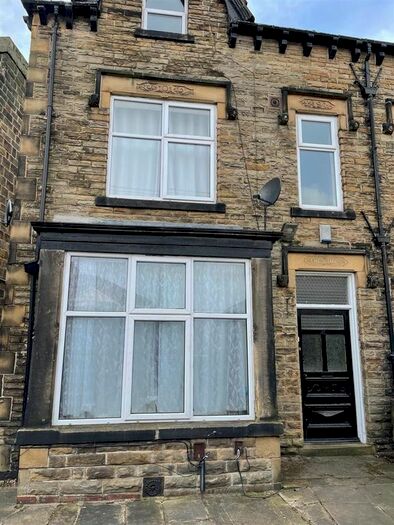 1 Bedroom Flat To Rent In Hollyshaw Lane, Halton, Leeds, LS15