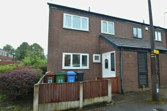 3 Bedroom End Of Terrace House To Rent In Victoria Close, Stockport, SK3
