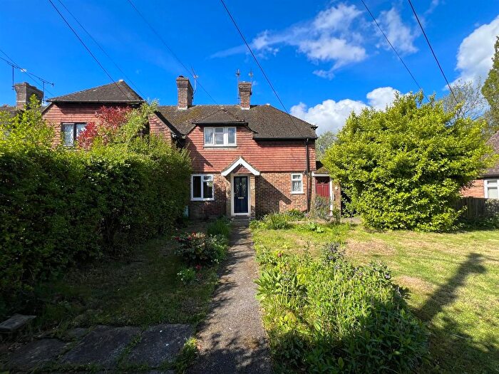 1 Bedroom Flat For Sale In Elmsmead Cottages, Iden, Rye, TN31