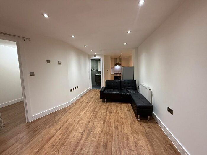 1 Bedroom Flat To Rent In Allison Road, W3