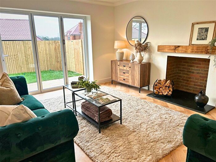 4 Bedroom Detached House For Sale In Lewes Road, The Orchards, Ridgewood, Uckfield, East Sussex, TN22