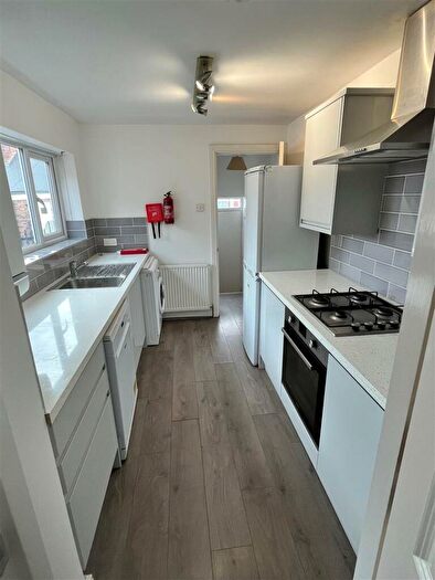 5 Bedroom Maisonette To Rent In Bolingbroke Street, Heaton, NE6