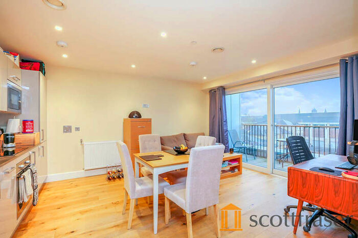 1 Bedroom Apartment To Rent In Millstream House, City Centre, OX1