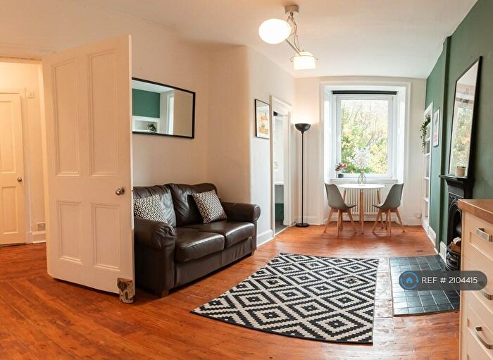 1 Bedroom Flat To Rent In Watson Crescent, Edinburgh, EH11