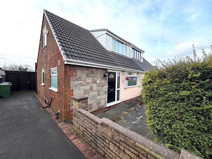 3 Bedroom Semi Detached Bungalow For Sale In Sunleigh Road, Hindley, Wigan, WN2