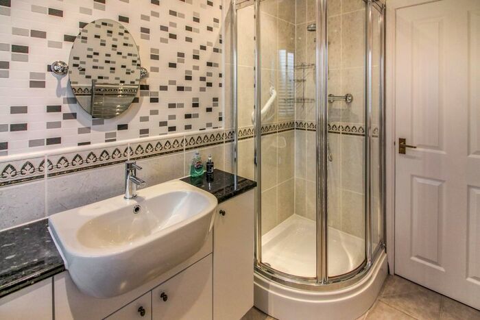 2 Bedroom Bungalow To Rent In Malvern Way, Helmshore, Rossendale, BB4