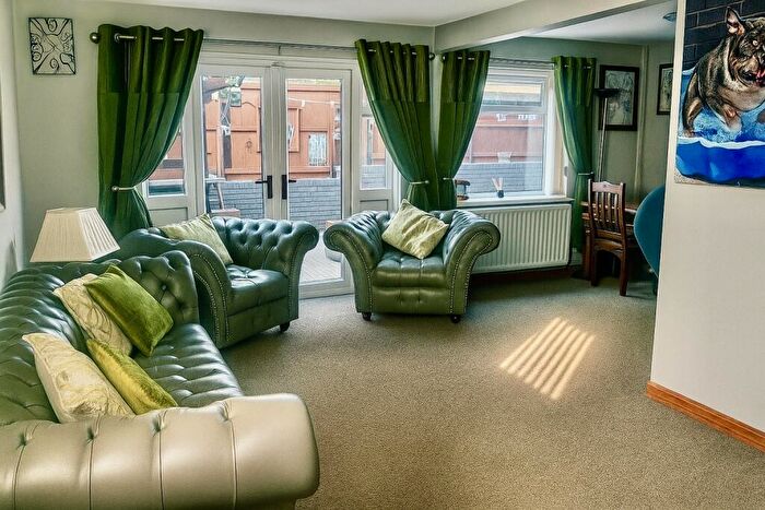 3 Bedroom Semi-Detached House For Sale In Wadham Close, Peterlee, SR8