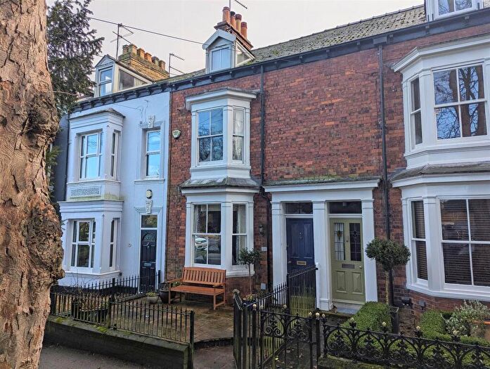 3 Bedroom Terraced House For Sale In Woodlands, Beverley, HU17